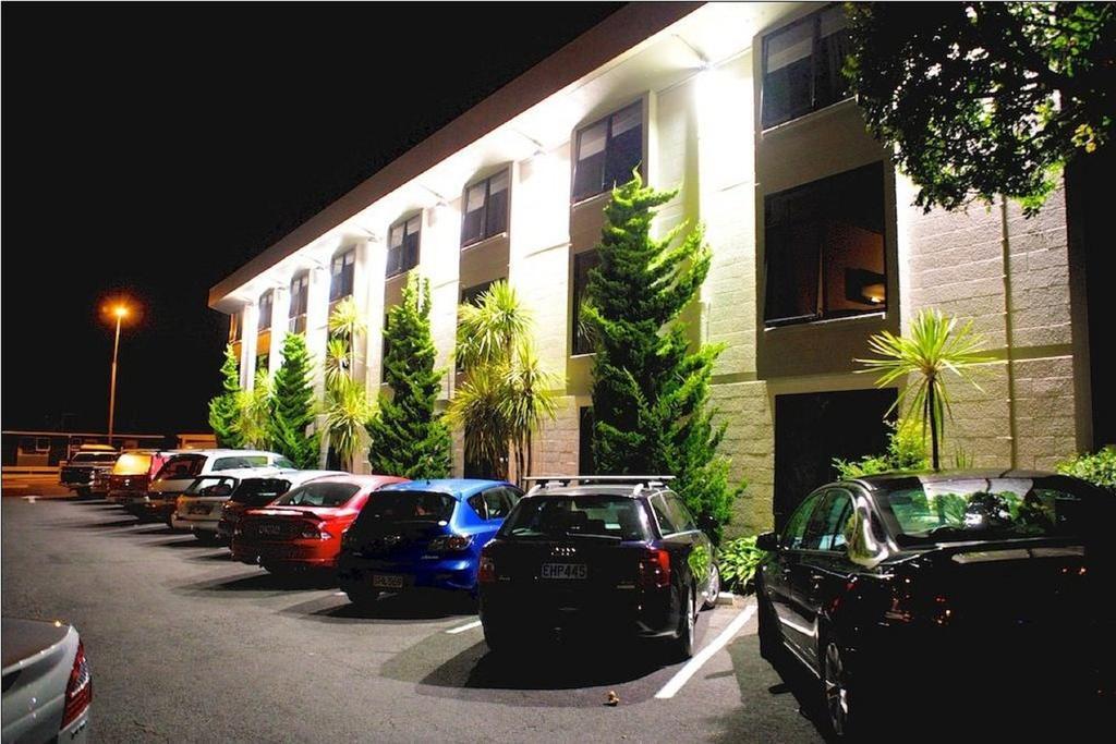 デボンホテル＆コンファレンス センター ニュープリマス エクステリア 写真